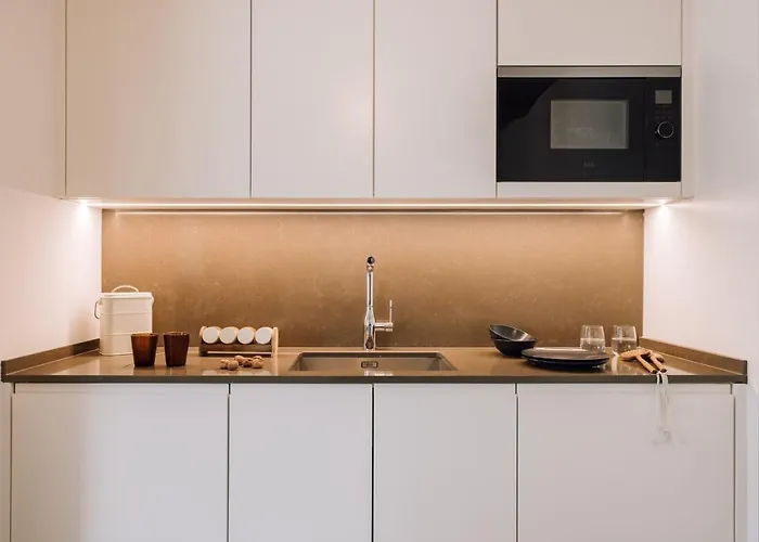 Telmest - 2 Bedrooms, Balcony In Santo Antonio Apartment Lisbon