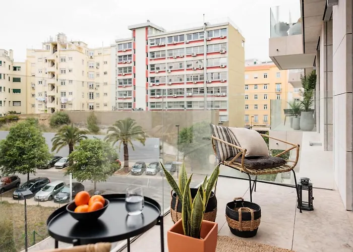 Telmest - 2 Bedrooms, Balcony In Santo Antonio Apartment